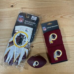 Washington Redskins FAN SET Wristbands Ball Football Receiver Gloves Youth M/L